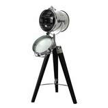 Zdjęcie do “Lampa na trójnogu ze stali chromowanej w kolorze czarnym 67cm”.