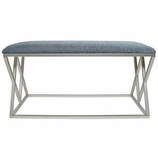 Zdjęcie do “Ławka metalowa w kolorze szarym na srebrnych nogach ”.