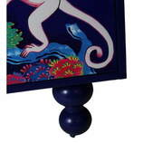 Zdjęcie do “Komoda granatowa dwudrzwiowa z kolorowym wzorem Jungle”.