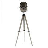 Zdjęcie do “Lampa na trójnogu ze stali chromowanej 155cm”.