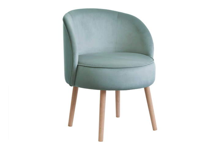 Fotel tapicerowany w kolorze niebieskim na drewnianych nogach