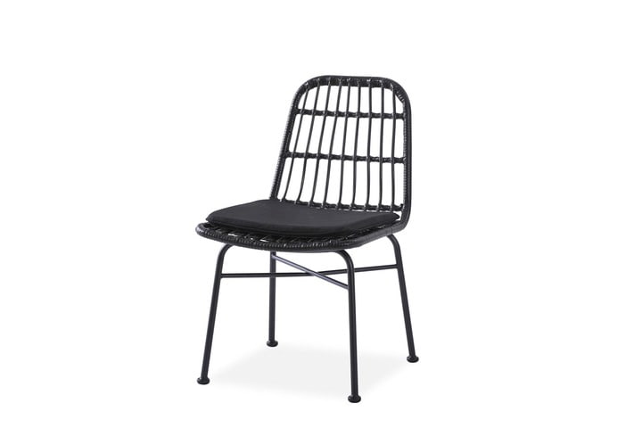 Krzesło rattanowe w kolorze czarnym na czarnych nogach 